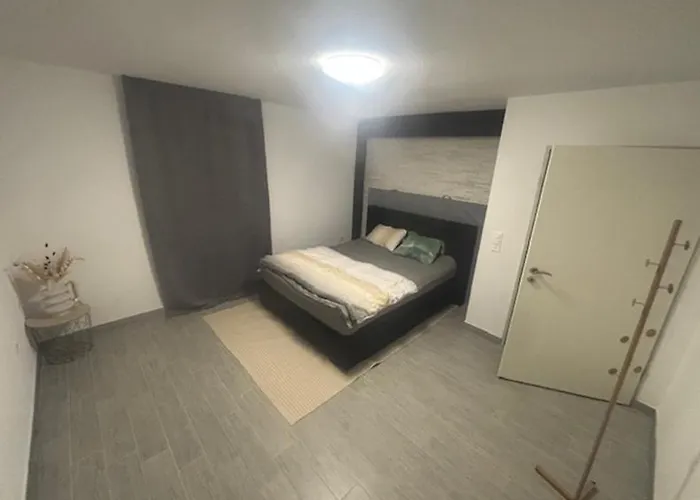 Hani's Grosse Mit Garten *